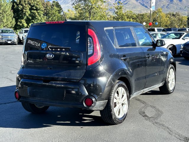 Used 2016 Kia Soul + FWD image 3