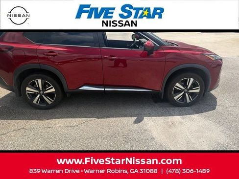 Used 2021 Nissan Rogue SL w/ Premium Package FWD image 6