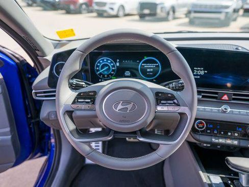 New 2026 Hyundai Elantra SEL FWD image 12