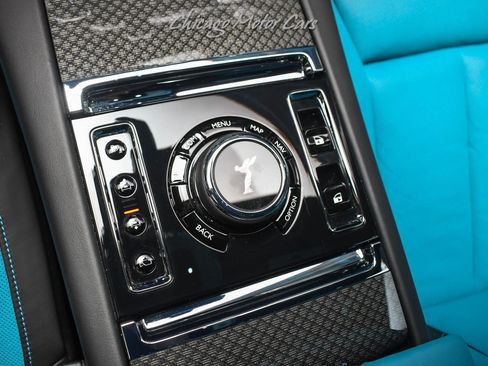 Used 2022 Rolls-Royce Ghost Black Badge image 18