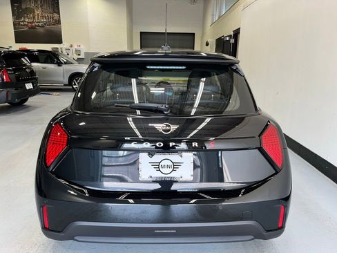 Certified 2025 MINI Cooper S image 7