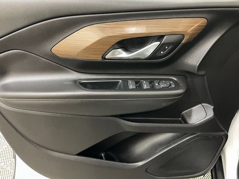 Used 2018 GMC Terrain SLE image 19