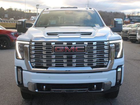 New 2026 GMC Sierra 3500 Denali w/ Denali Reserve Package image 2