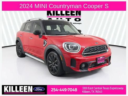 Used 2024 MINI Cooper Countryman S FWD image 1