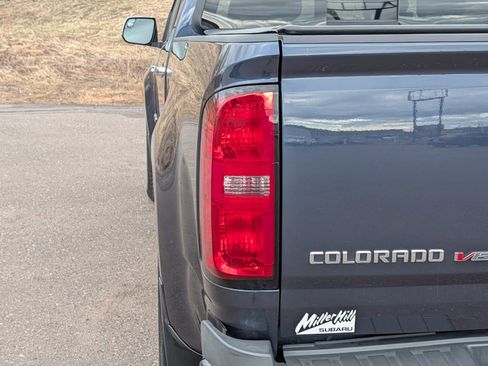 Used 2018 Chevrolet Colorado Z71 w/ Centennial Edition RWD image 17