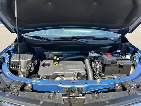 Used 2025 Chevrolet Equinox LT FWD image 36