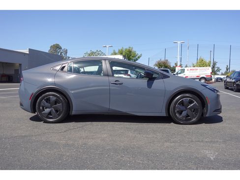 Certified 2025 Toyota Prius LE FWD image 2