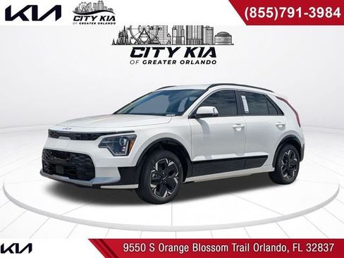 New 2026 Kia Niro Wind FWD image 1
