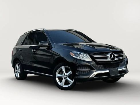 Used 2017 Mercedes-Benz GLE 350 4MATIC image 3
