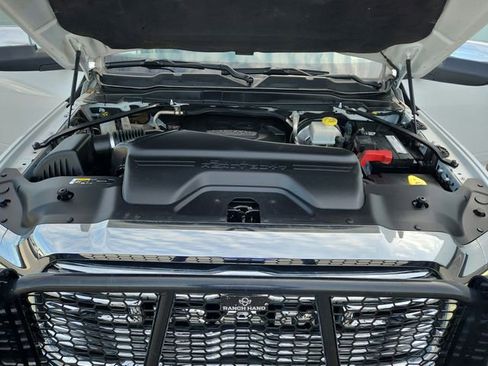 Used 2022 RAM 2500 Laramie AWD/4WD image 12
