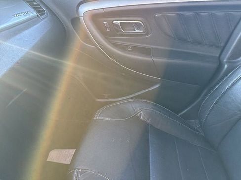 Used 2016 Ford Taurus SEL image 20