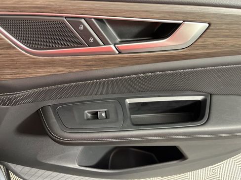 Used 2024 Volkswagen Atlas SEL image 24