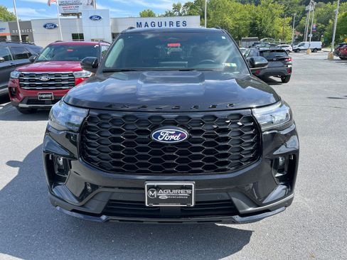 New 2027 Ford Explorer ST-Line AWD/4WD image 2