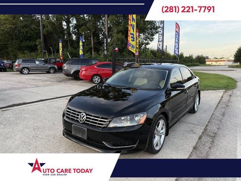 Used 2015 Volkswagen Passat TDI SE FWD image 1