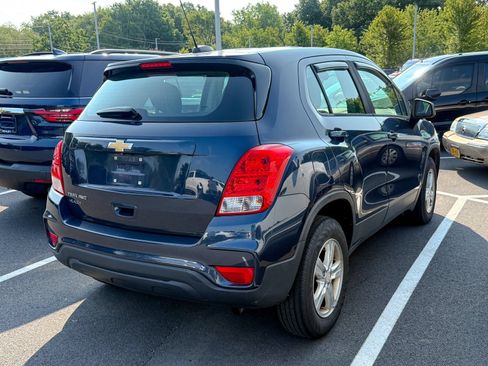 Used 2018 Chevrolet Trax LS AWD/4WD image 5