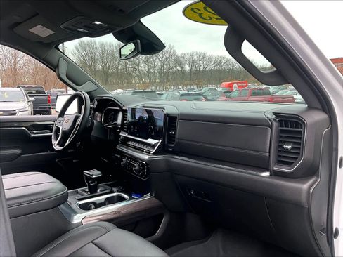 Used 2023 Chevrolet Silverado 1500 LTZ image 21