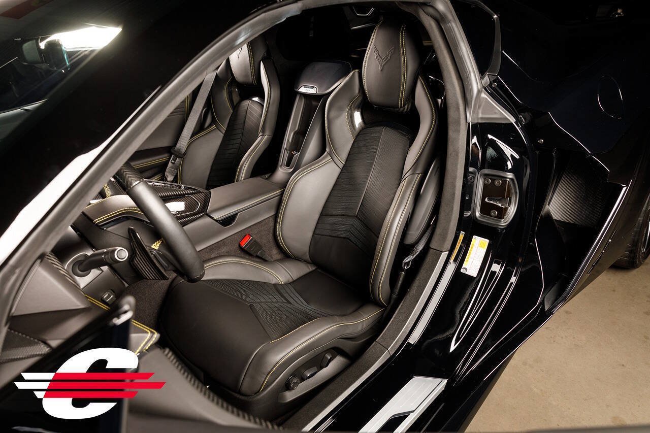 Used 2023 Chevrolet Corvette Z06 w/ Z07 Performance Package RWD image 24