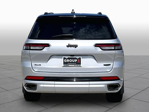 Used 2025 Jeep Grand Cherokee L Summit AWD/4WD image 5