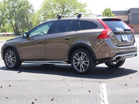 Used 2015 Volvo V60 T5 Cross Country w/ Protection Package AWD/4WD image 7