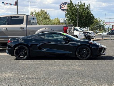 Used 2026 Chevrolet Corvette Stingray Coupe w/ 1LT RWD image 3
