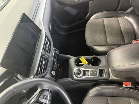 Used 2023 Ford Escape SE FWD image 12
