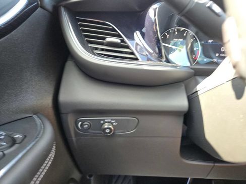 Used 2022 Buick Envision Preferred FWD image 24