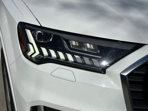 Used 2023 Audi Q7 2.0T Premium Plus w/ Premium Plus Package image 11