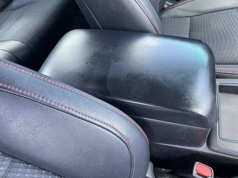 Used 2015 Toyota Camry SE FWD image 27