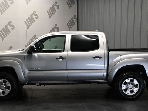 Used 2014 Toyota Tacoma PreRunner w/ SR5 Package RWD image 8