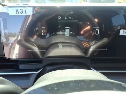 New 2026 Kia Carnival EX FWD image 18