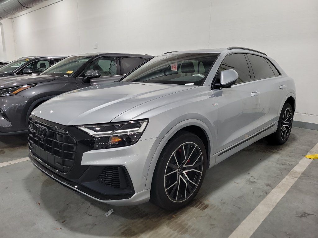 Used 2022 Audi Q8 Premium Plus w/ Premium Plus Package AWD/4WD image 4
