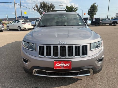 Used 2014 Jeep Grand Cherokee Limited w/ Trailer Tow Group IV AWD/4WD image 9