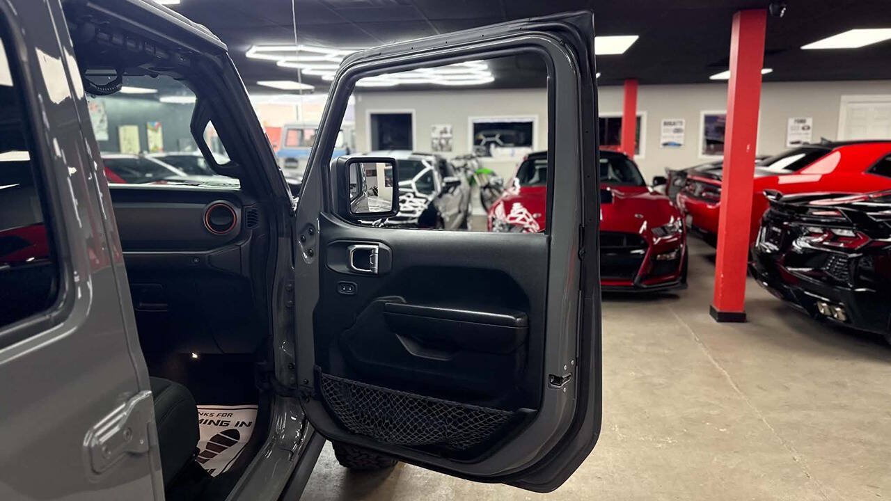 Used 2021 Jeep Gladiator Mojave w/ Cold Weather Group AWD/4WD image 22