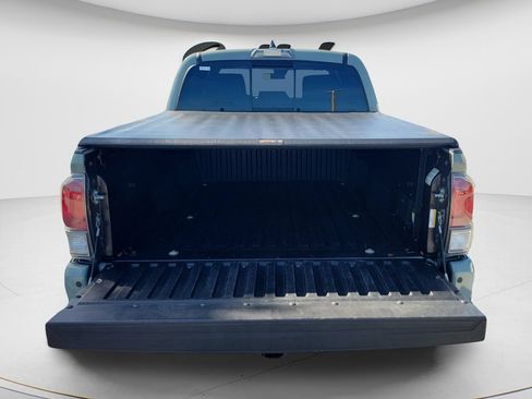 Certified 2022 Toyota Tacoma TRD Sport w/ Technology Package RWD image 9