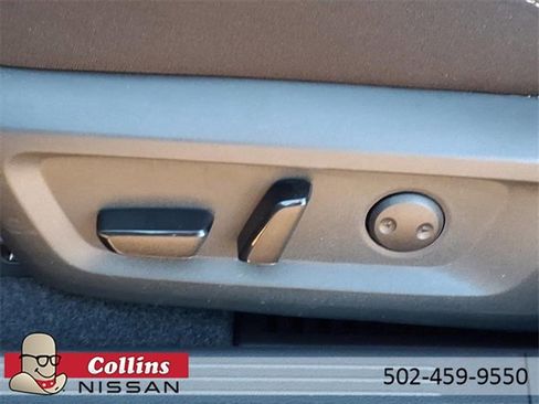 Certified 2023 Nissan Rogue SV image 18