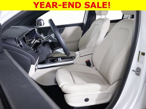 Used 2025 Mercedes-Benz GLA 250 4MATIC image 29