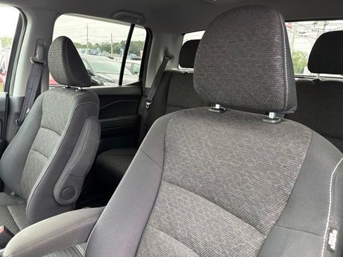 Used 2023 Honda Ridgeline Sport image 12