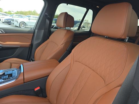 New 2026 BMW X5 xDrive40i w/ Executive Package AWD/4WD image 18