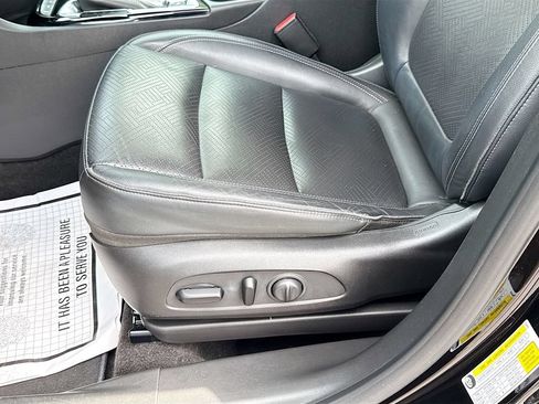 Used 2020 Buick Encore GX Essence w/ Experience Buick Package AWD/4WD image 22