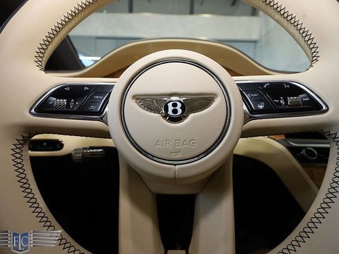 Used 2022 Bentley Continental GT AWD/4WD image 35