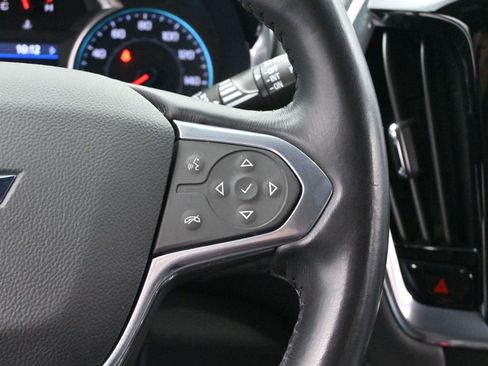 Used 2022 Chevrolet Traverse LT image 16