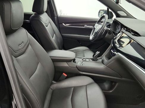 Used 2024 Cadillac XT6 Sport w/ Technology Package image 25