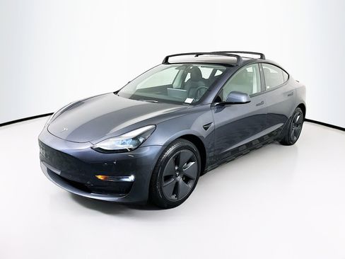 Used 2022 Tesla Model 3 Long Range image 3