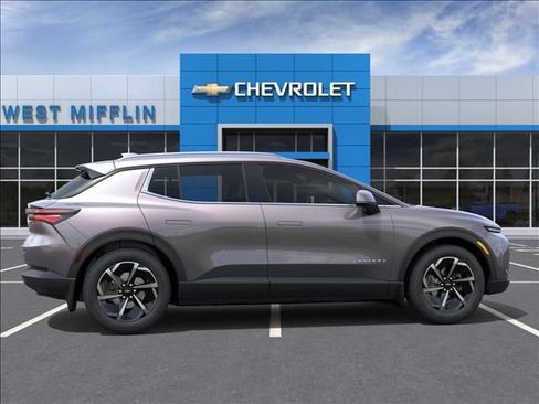 New 2026 Chevrolet Equinox EV LT AWD/4WD image 5