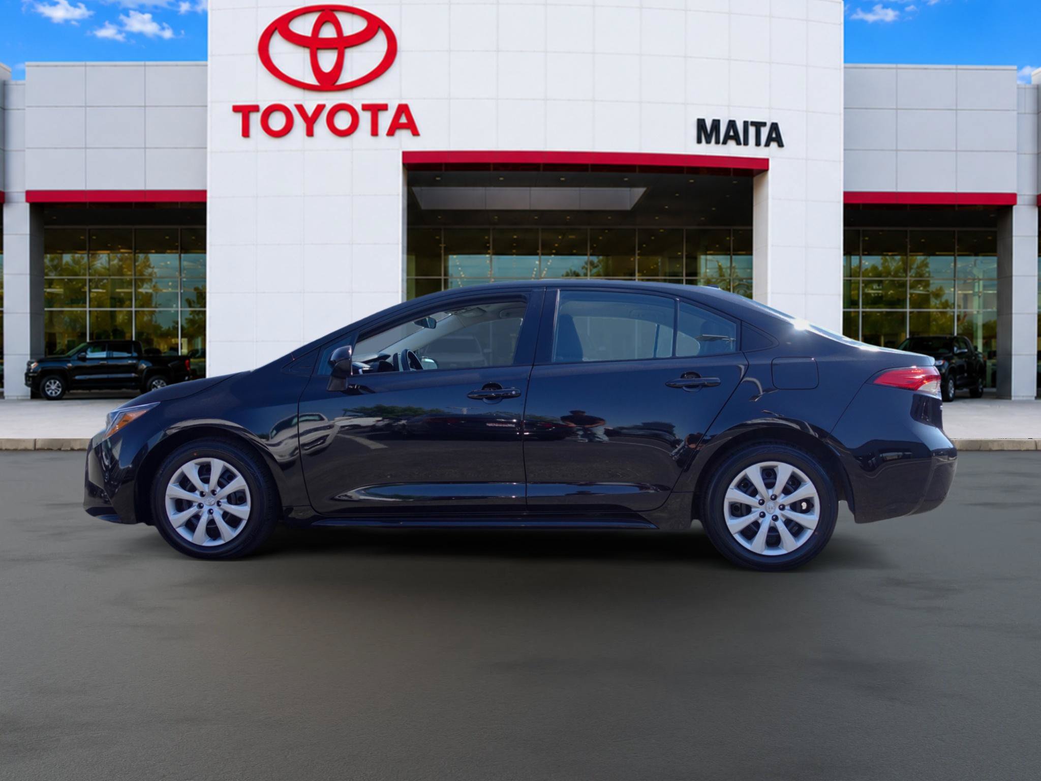 Certified 2025 Toyota Corolla LE FWD image 6