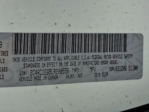 Used 2020 Chrysler Pacifica Touring-L Plus FWD image 20