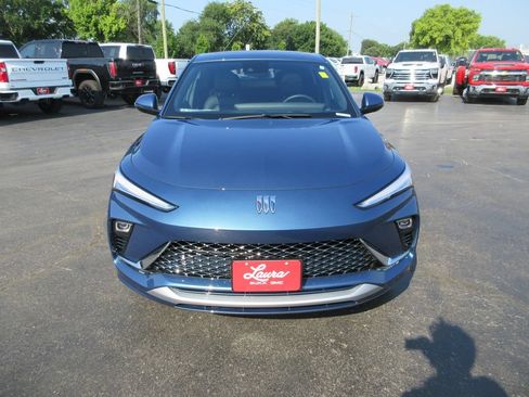 Used 2026 Buick Envista Avenir FWD image 11