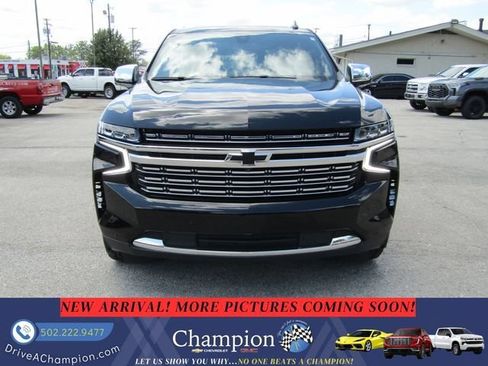 Used 2021 Chevrolet Suburban Premier w/ Premium Package AWD/4WD image 2