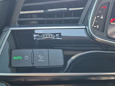 Used 2021 Audi Q7 2.0T Premium Plus w/ Executive Package AWD/4WD image 11