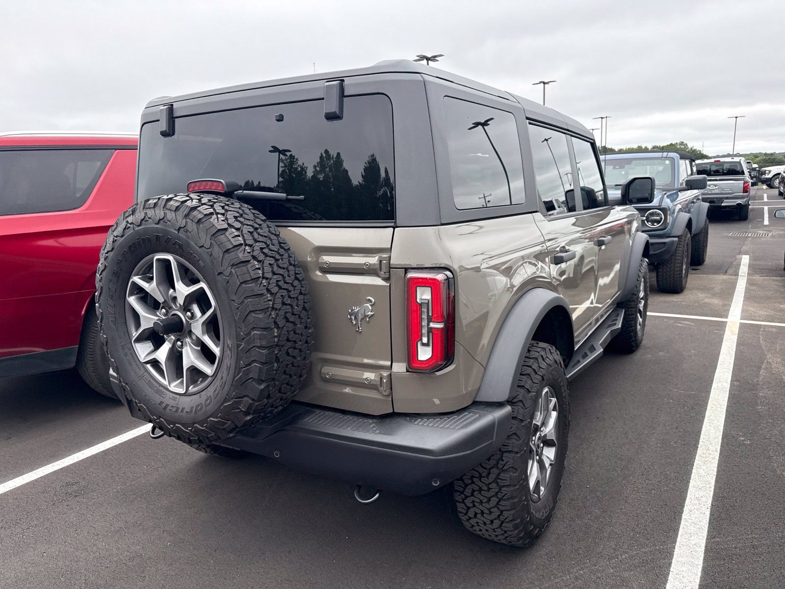Used 2025 Ford Bronco Badlands AWD/4WD image 6